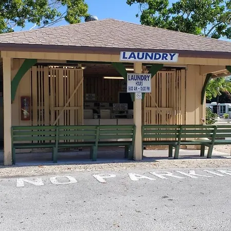Tiny House Rv, Kayak Hotel Key Largo Exterior photo